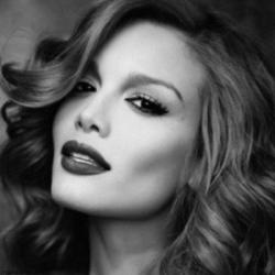 zuleyka-rivera-zuleykarivera-kucuk.jpg